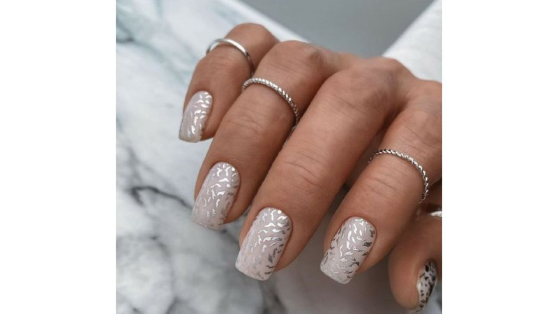 Моделирование ногтей «под лак» с ACRYLIC GEL на верхние формы